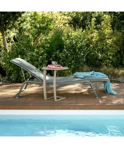 Table Basse Déportée Alizé Fermob - Design Pratique et Élégant pour Terrasse et Jardin
