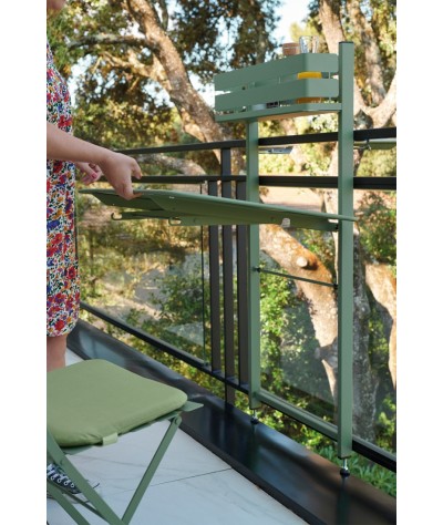 Table Balcon Bistro Fermob – Design Intelligent et Gain de Place