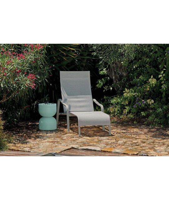 Fauteuil Bas Alizé Fermob - Confort et Élégance pour Terrasse et Jardin